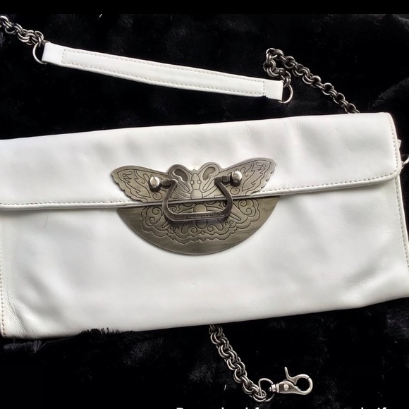 VTG Y2K CBGB WHITE 100% LEATHER BAG~SILVER BUTTERFLY CLASP & CHAIN~DENIM LINING - Picture 1 of 9